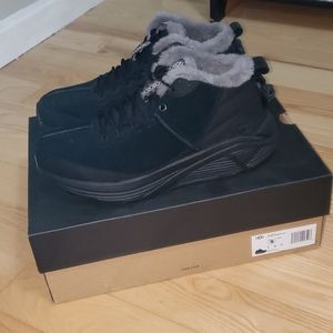 UGG Miwo trainer highs, New in box